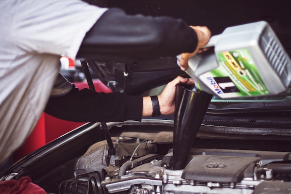 Vehicle maintenance and oil change by Allen's Mobile Mechanic